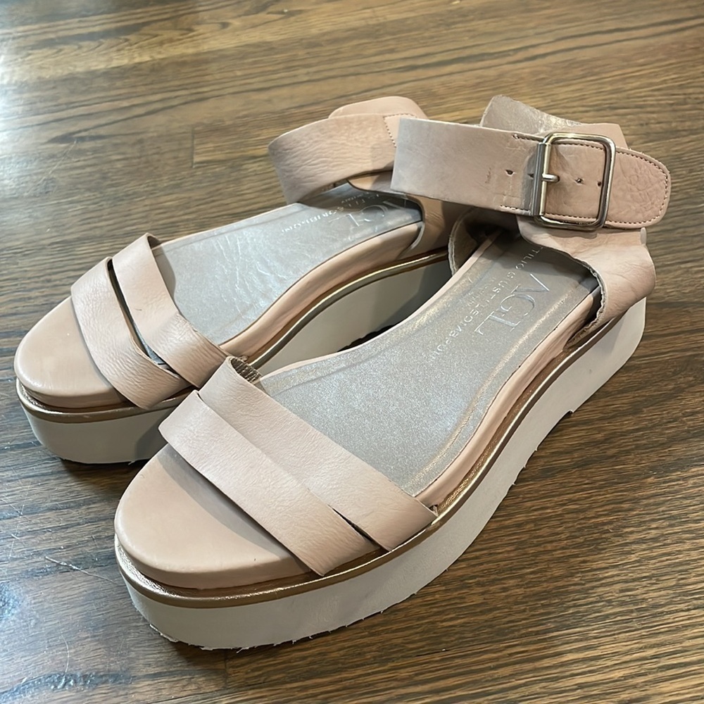 AGL Ankle Strap Platform Ankle Strap Sandal Dusty Rose Leather